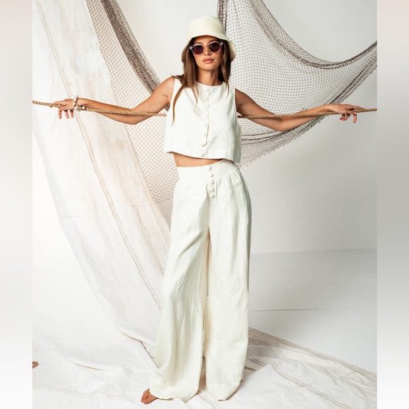 WeWoreWhat Pants - WEWOREWHAT Boxy Linen Boatneck Top & Button Front Palazzo Pant
